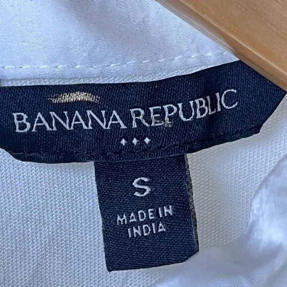 NWT Banana Republic Fast Long Sleeve Ruffle Neck Snow Day Blouse Sz Small - Picture 3 of 6